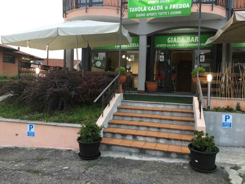 Hotel Lago Maggiore คาสเตลเลตโต โซปรา ติชิโน ภายนอก รูปภาพ