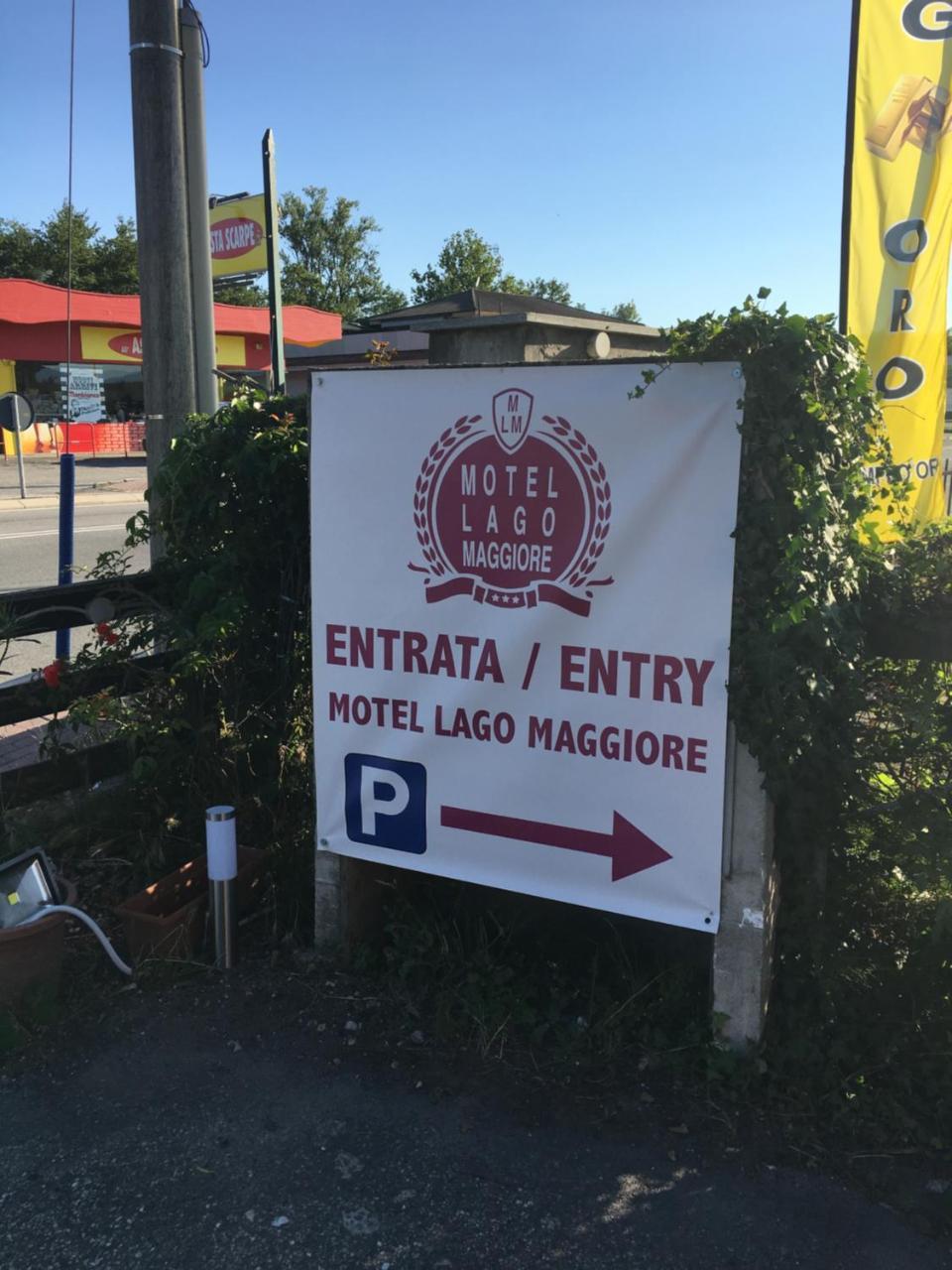 Hotel Lago Maggiore คาสเตลเลตโต โซปรา ติชิโน ภายนอก รูปภาพ